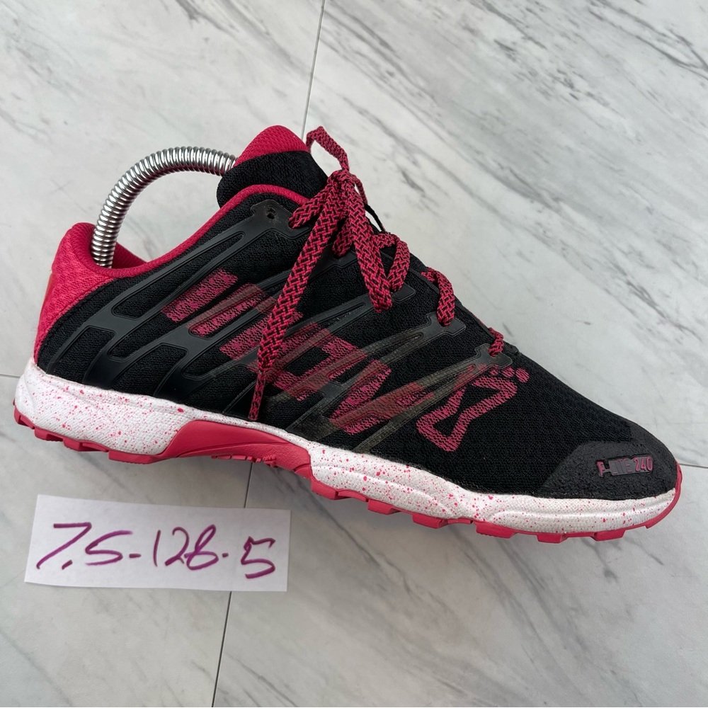 -Inov-8 F-lite 240 Precision Fit Womens Black/Pink Athletic Shoes size 7.5